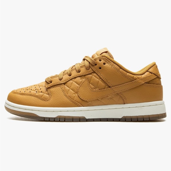 Nike Low Dunks in Wheat VGUC - Picture 4 of 7